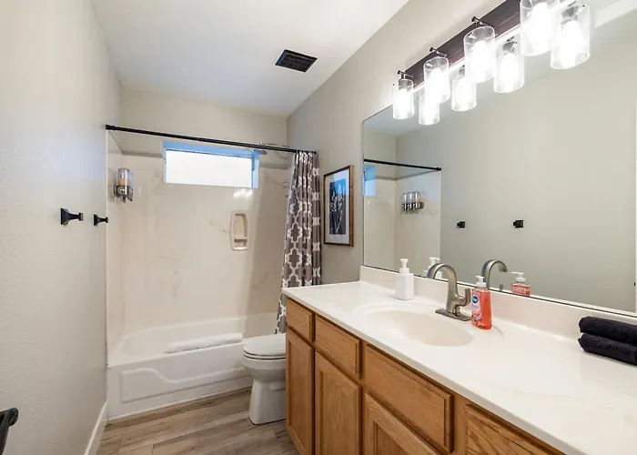 Forest Heights Mountain Views Hot Tub Heated Floors Pizza Oven Flagstaff