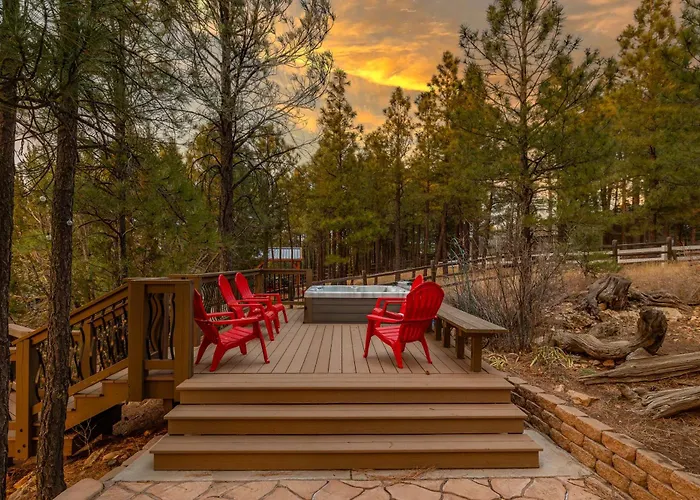 Forest Heights Mountain Views Hot Tub Heated Floors Pizza Oven Ferienhaus