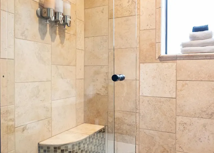 Forest Heights Mountain Views Hot Tub Heated Floors Pizza Oven Holiday home Flagstaff